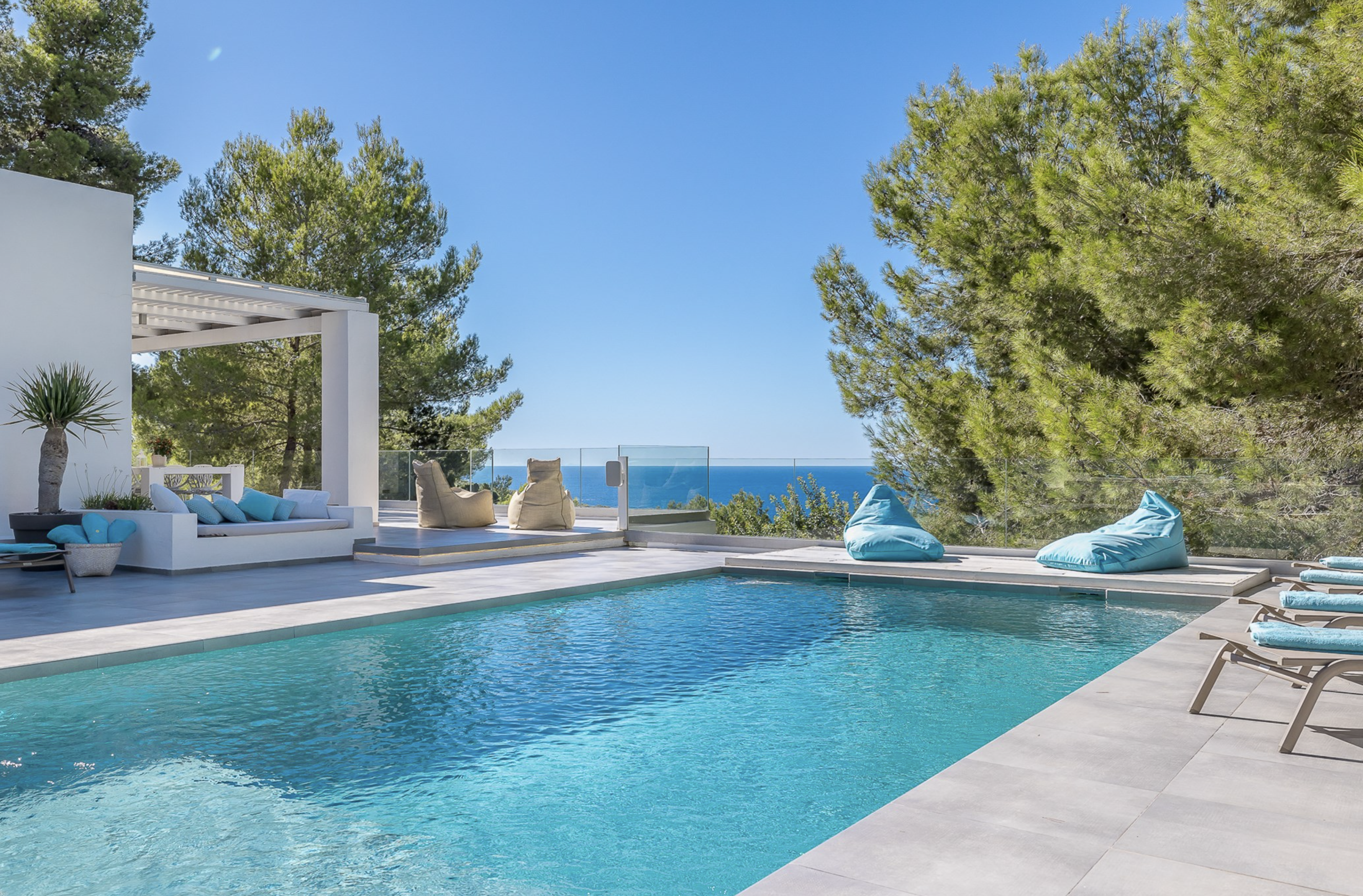 Resa Estates Ivy Cala Tarida Ibiza  luxe woning villa for rent te huur house pool 1.png